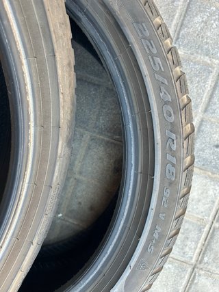 Neumáticos 225/40R18