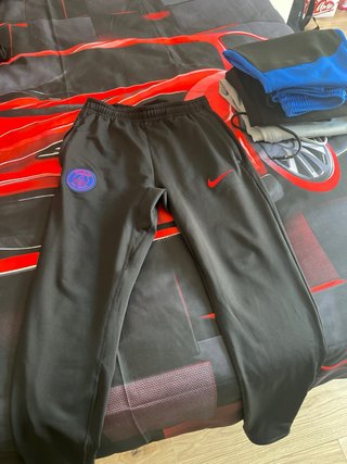 Pantalones chándal tallas Xs y alguna M