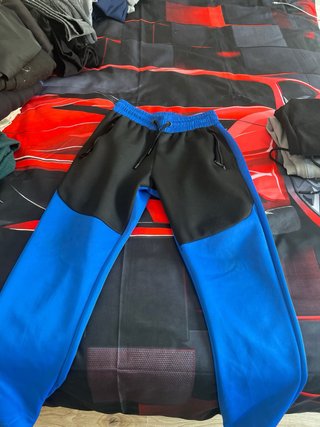 Pantalones chándal tallas Xs y alguna M