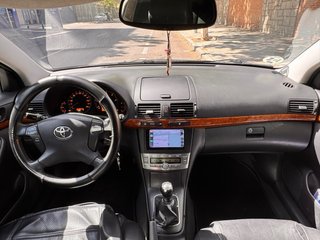 Toyota Avensis 2.2 D4D 150cv Executive