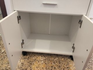 Mueble blanco multifuncional/Escucho ofertas