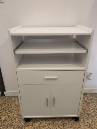 Mueble blanco multifuncional/Escucho ofertas
