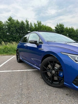 Volkswagen Golf 8R AKRA TECHO
