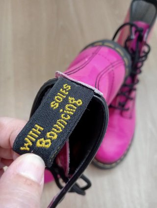 Botas Dr. Martens charol fucsia Talla 38