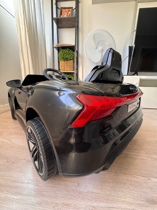 Coche RS e-tron GT a control remoto