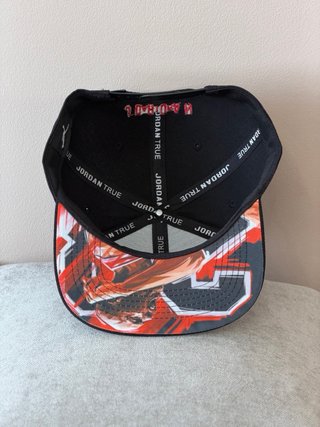 Gorra Jordan MVP 23 Negra y Roja