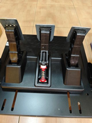 Volante Thrustmaster T248 + Soporte
