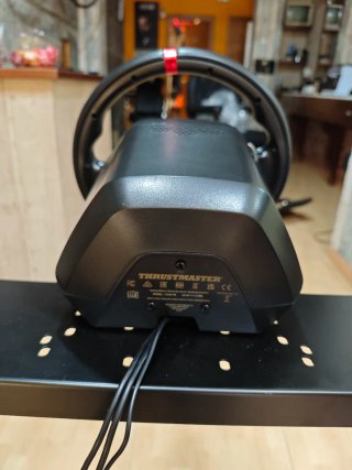 Volante Thrustmaster T248 + Soporte