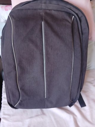 Mochila portátil negra y gris