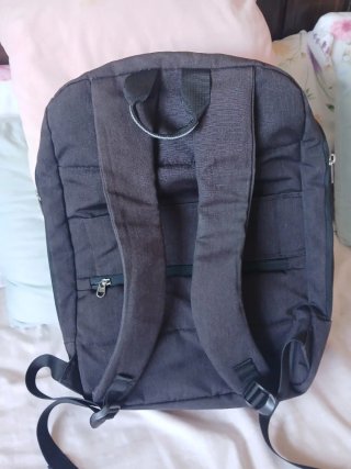 Mochila portátil negra y gris
