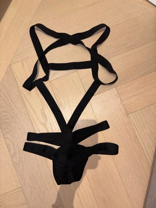 Tanga hombre negro con tiras full body