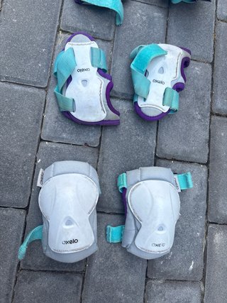 Casco y rodilleras para patines