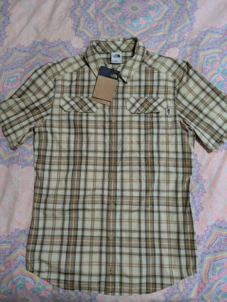 Camisa The North Face original a estrenar.