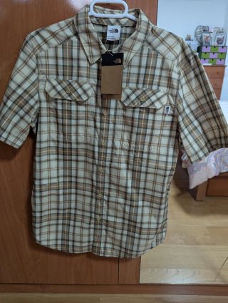 Camisa The North Face original a estrenar.