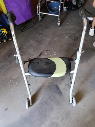 Silla de ducha/baño y andador