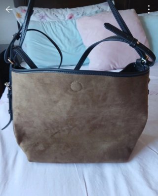 Bolso nuevo con etiqueta