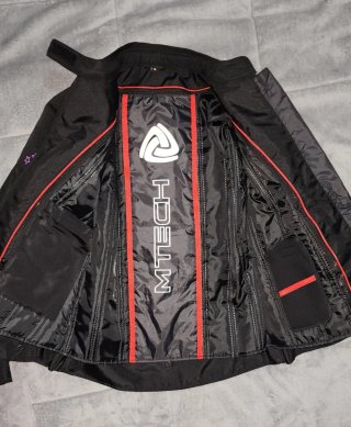 Chaqueta Mtech Mujer Negra y Morada