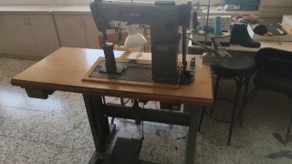 Máquina de coser industrial