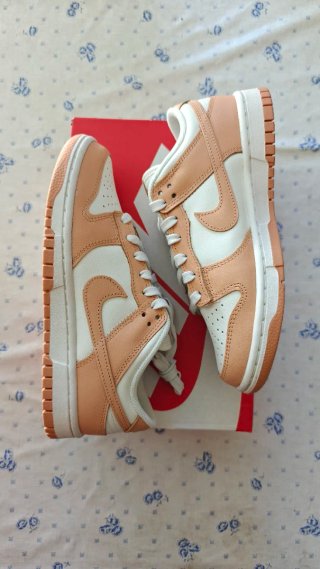 Zapatillas Nike Dunk Low Beige Blanco