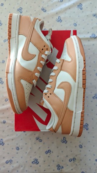 Zapatillas Nike Dunk Low Beige Blanco