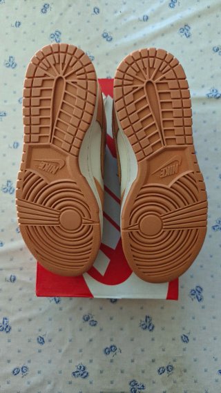 Zapatillas Nike Dunk Low Beige Blanco