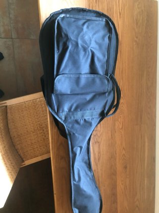 Guitarra Eléctrica Yamaha EG112C + Funda + Extras