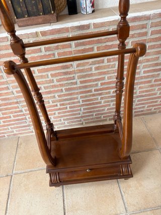 Perchero Valet de Madera Marrón