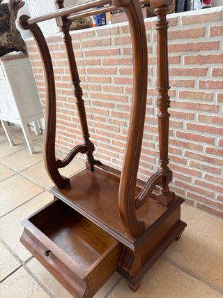 Perchero Valet de Madera Marrón