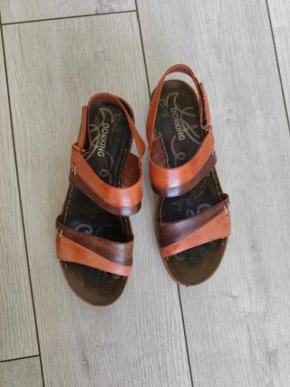 Sandalias Dorking Piel Marrón Naranja