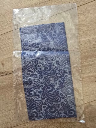 Traje de novio azul