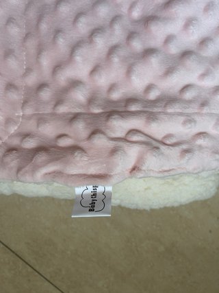Manta bebé rosa topitos y borreguito