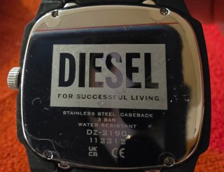 Reloj Diesel Negro y Rojo