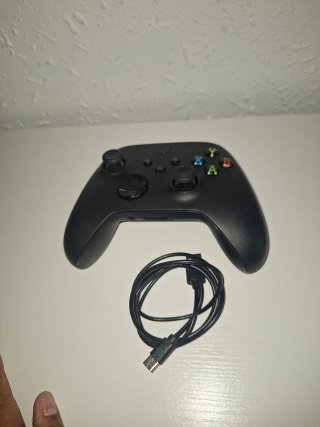 Mando Xbox Carbon Black Series X|S