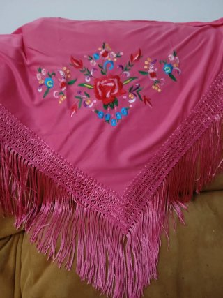 Mantones Flamencos Bordados Niña