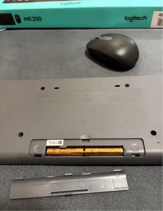 Logitech MK250 Teclado y Ratón Inalámbricos