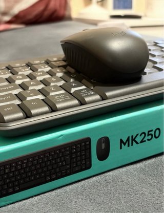 Logitech MK250 Teclado y Ratón Inalámbricos