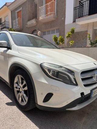 Mercedes-Benz GLA 2016