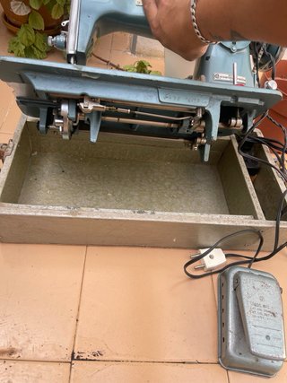 Máquina de coser Brother Precision - Funciona