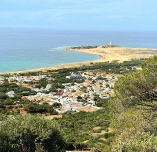 SE ALQUILA CHALET EN LOS CAÑOS DE MECA