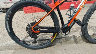 Bicicleta Specialized Stumpjumper Comp Carbon 29