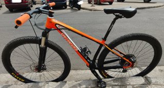 Bicicleta Specialized Stumpjumper Comp Carbon 29