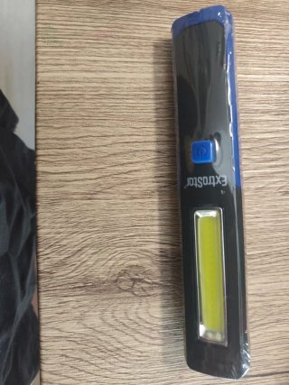 Linterna de trabajo azul con imán