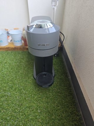 Cafetera Nespresso Gris