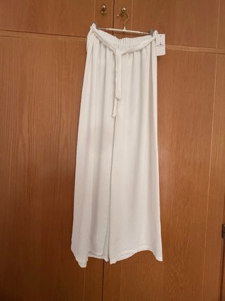 Pantalón fluido blanco ancho