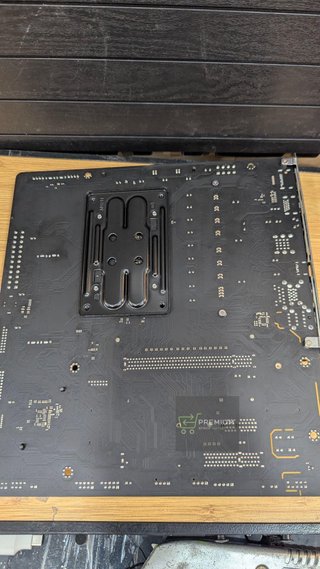 Placa Base ASRock 90-MXBLA0-A0UAYZ AMD AM5 AMD AMD B650