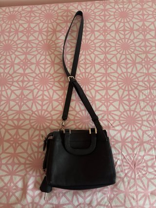 Bolso Guess Negro Correa Ajustable