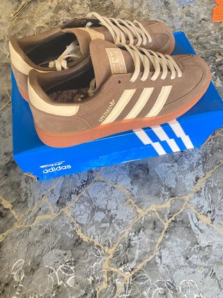 Handball Spezial Earth Strata Talla 40