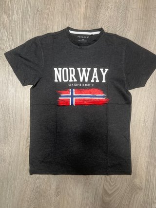 Camiseta Primark Noruega