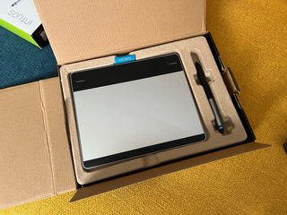Tableta Gráfica Wacom Intuos Pen & Touch Small