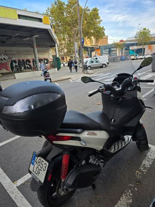 Piaggio MP3 300 HPE Sport